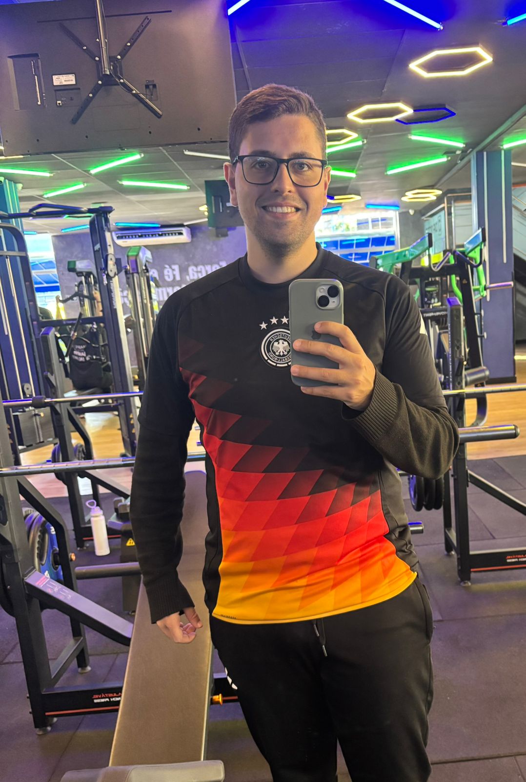 Edu Personal Trainer na academia